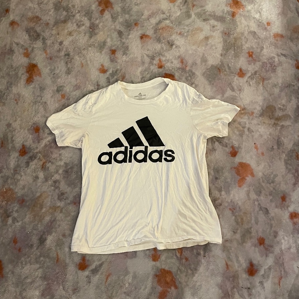 Adidas T-Shirt Size M